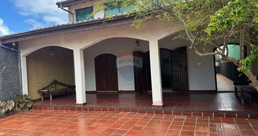 Casa com 6 quartos à venda na Rua Nicolau Prestes, 925, Centro, Peruíbe