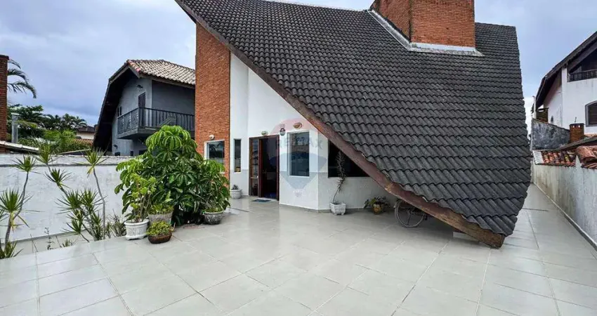 Casa com 3 quartos à venda na Rua das Rosas, 184, Parque Turístico, Peruíbe