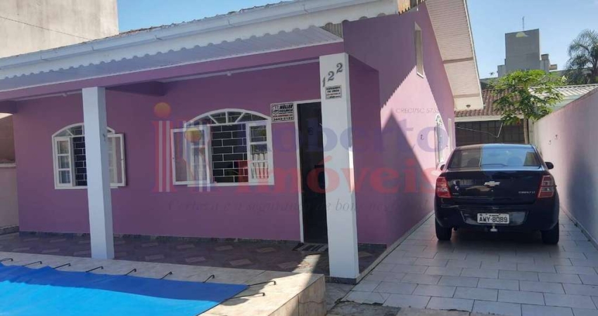 Casa à Venda a 60 Metros do Mar - Barra do Sai