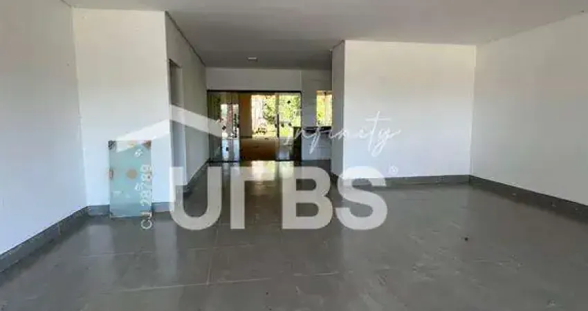 Linda casa no Condomínio Mansões Morumbi - ACEITA PERMUTA