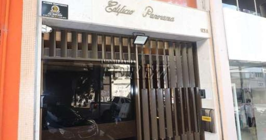 Apartamento com 3 quartos para alugar na Avenida Paraná, --, Centro, Londrina