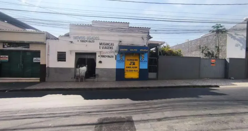 Terreno à venda no bairro Manoel Honório, em Juiz de Fora - MG