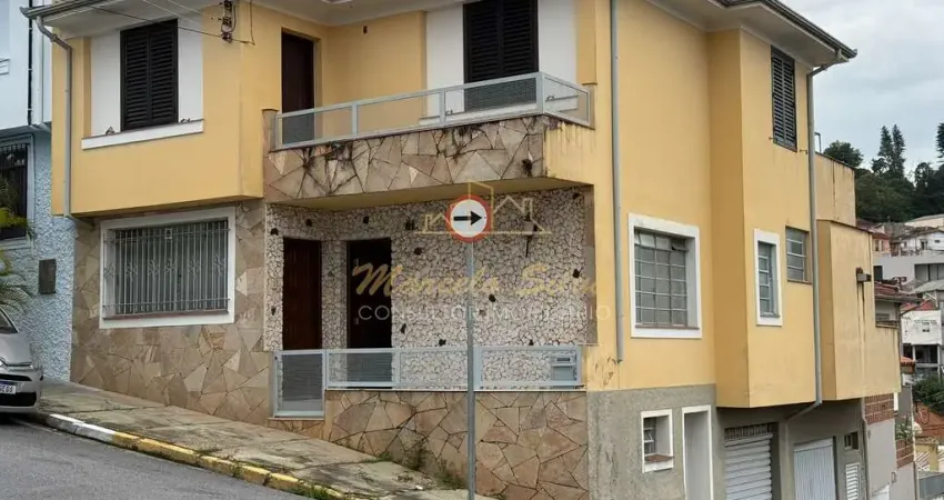 Casa com 3 quartos à venda na Rua Santa Madalena, Centro, Bragança Paulista