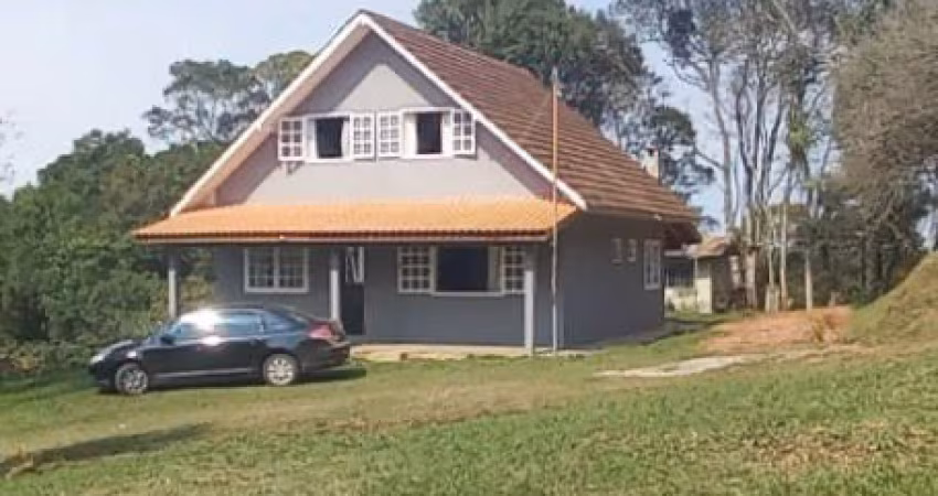 Casa com 3 quartos para alugar na Rua Coronel Monteiro, Zona Rural, Campina Grande do Sul