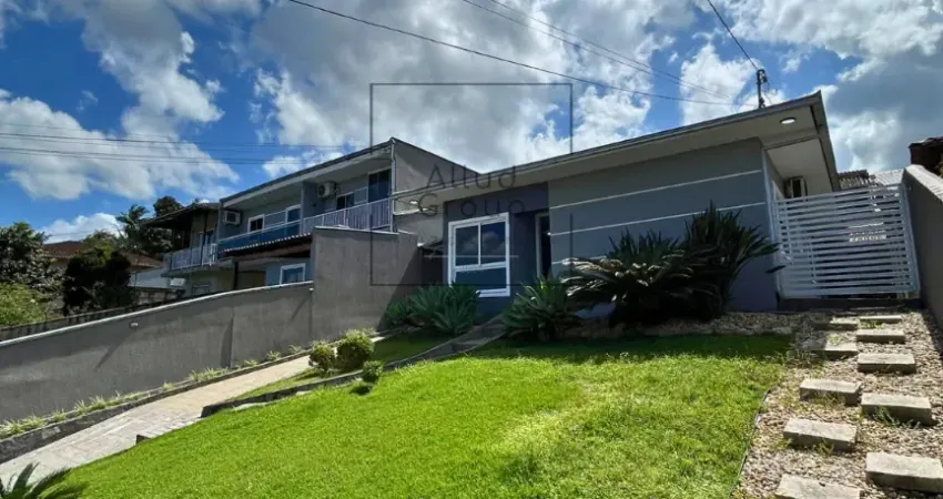 Excelente casa plana recém reformada. pronta pra financiar 100% averbada