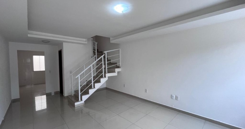 VENDO CASA NO JARDIM VITÓRIA COM 03 QUARTOS E QUINTAL