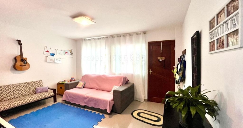 CASA NO JARDIM MARINGÁ COM 3 QUARTOS E AMPLO QUINTAL