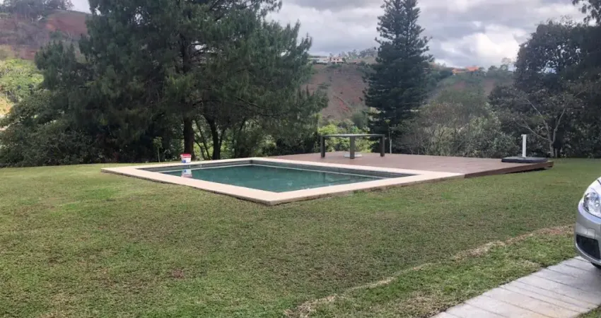 Casa em condomínio fechado à venda em Itaipava, Petrópolis 