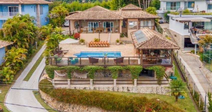 Casa linear em Nogueira dentro de condomínio