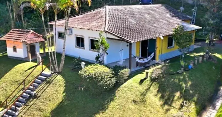 Casa estilo sitio pronta para morar em araras - petrópolis -rj