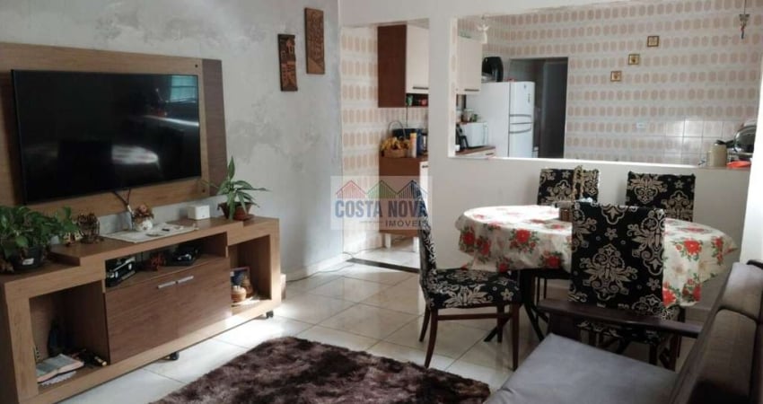 Casa a venda com 3 quartos, 3 banheirso e 2 vagas de garagem na Mirim em Praia Grande- SP