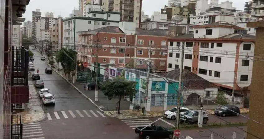 Apartamento com 92 m², 3 quartos sendo 1 suíte, 2 banheiros, 1 vaga, bairro Canto do Forte