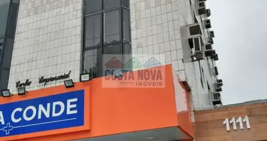 Conjunto comercial com 41m², em omita localização com 2 salas e 2 banheiros , prédio conta com 2 ele