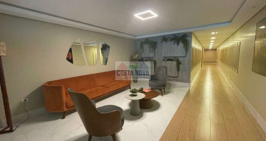 Apartamento de 2 dormitórios sendo 1 suíte e 2 vagas de garagem a 80 metros do mar