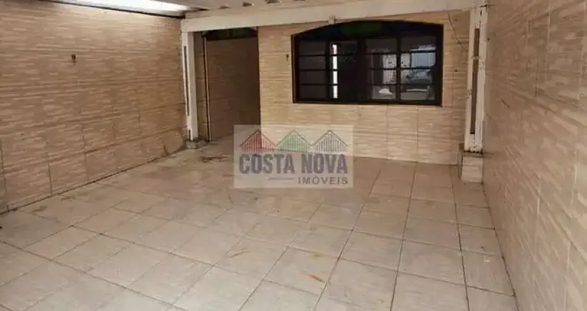 Casa Ampla com 2 Dormitórios (1 Suíte) 186m² e Garagem para 2 Carros em São Vicente