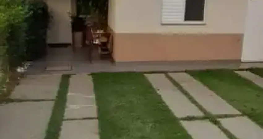 Imperdível oportunidade: Casa à venda em Cotia-SP, Bairro Santa Paula! 3 quartos, 2 salas, 2 banheiros, 2 vagas, 223,68 m².