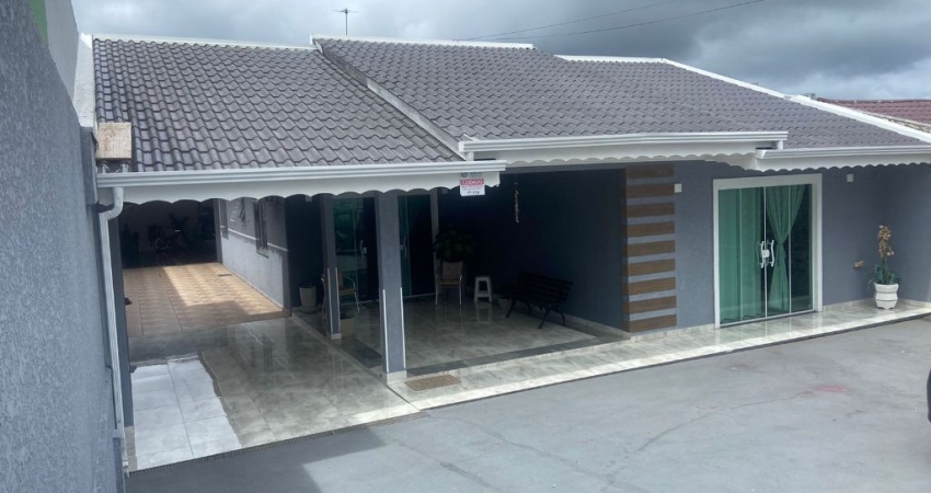 Linda residência à venda no Jardim Dalla Torre, Bairro Passaúna em Araucária