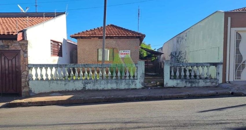 Casa à venda na Vila Antártica, Botucatu 