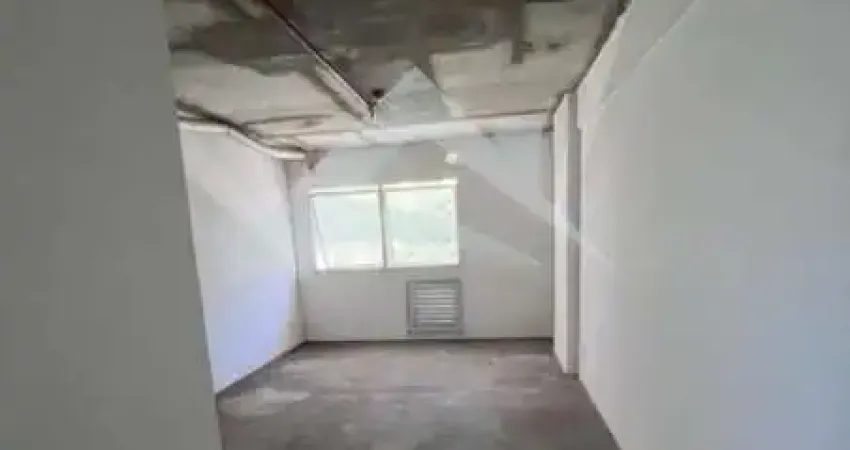 Sala comercial à venda na Estrada São Francisco, Parque Taboão, Taboão da Serra