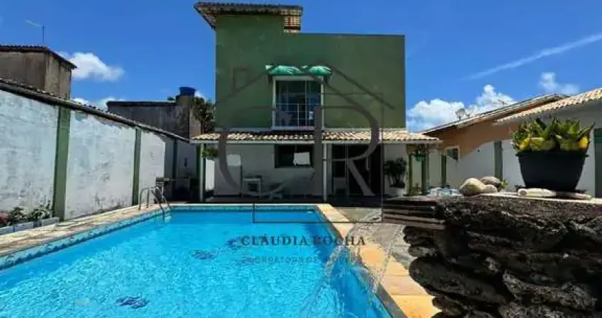 Ótima casa, próxima a praia de Ipitanga!