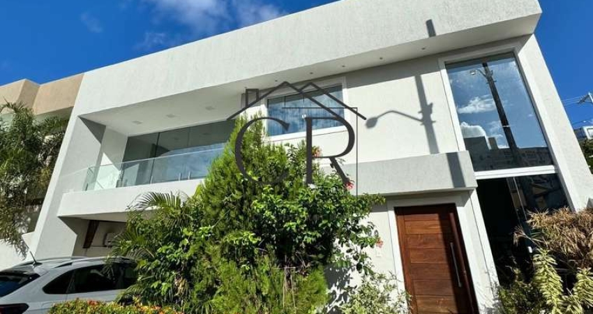 Linda casa em condomínio fechado com excelente localização!