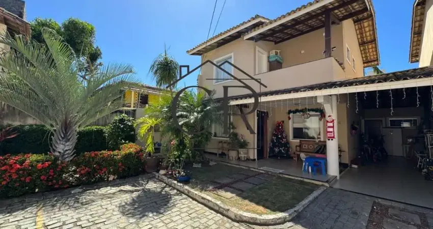Perfeita, prontíssima para morar, um verdadeiro charme de casa em condomínio!