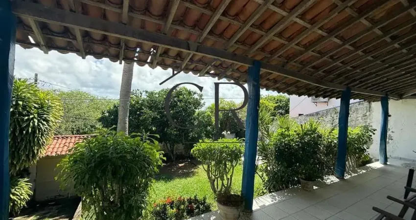 Oportunidade ímpar em Vilas do Atlântico, casa em alameda fechada!!
