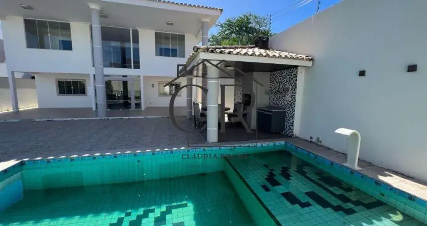 Maravilhosa casa em condomínio fechado na Priscila Dutra, ao lado de Vilas do Atlântico!