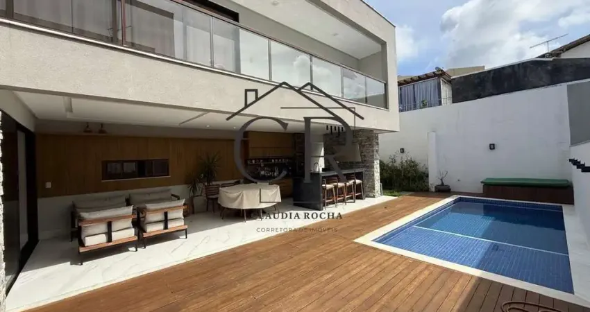 Magnífica casa em condomínio fechado ao lado de Vilas do Atlântico, porteira fechada!
