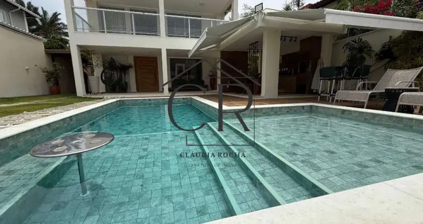 Excelente casa em condomínio clube, para morar! espetacular!