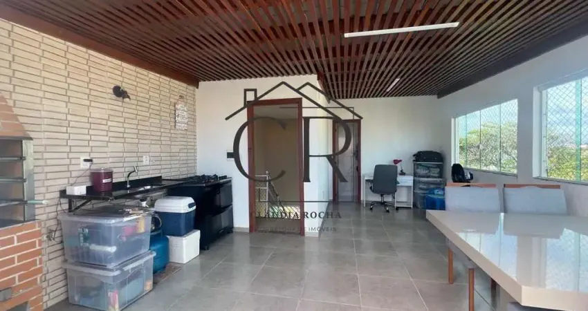 Venha se deliciar nesse lindo triplex, a 200m da praia mais linda do litoral!