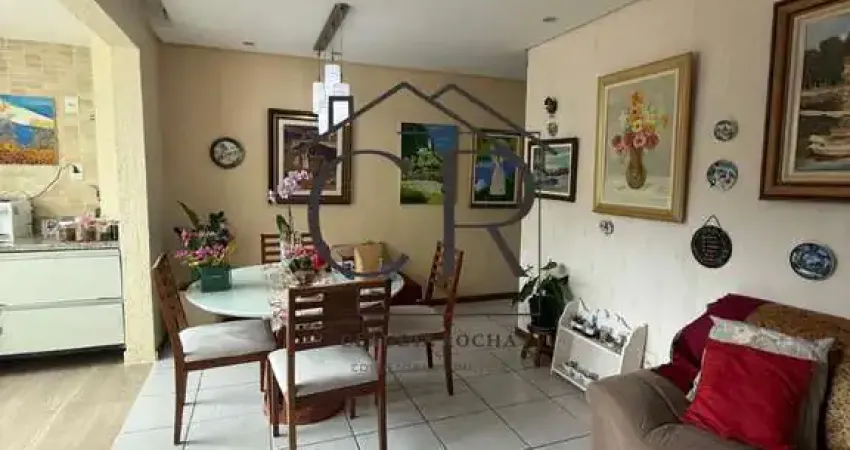 Localizado em um condomínio clube, este apartamento oferece a melhor localização da região!!