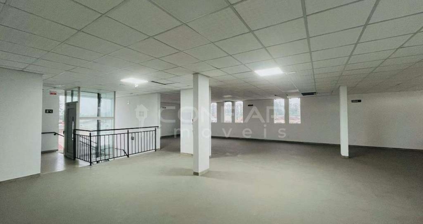 Andar comercial com mais de 120m² por R$5.000,00 + TAXAS