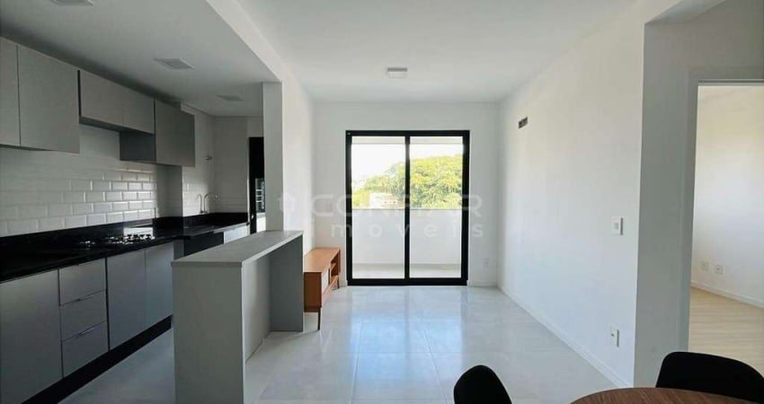 Apartamento com 2 quartos sendo 1 suíte e 2 vagas de garagem para locação por R$3.500,00 + TAXAS