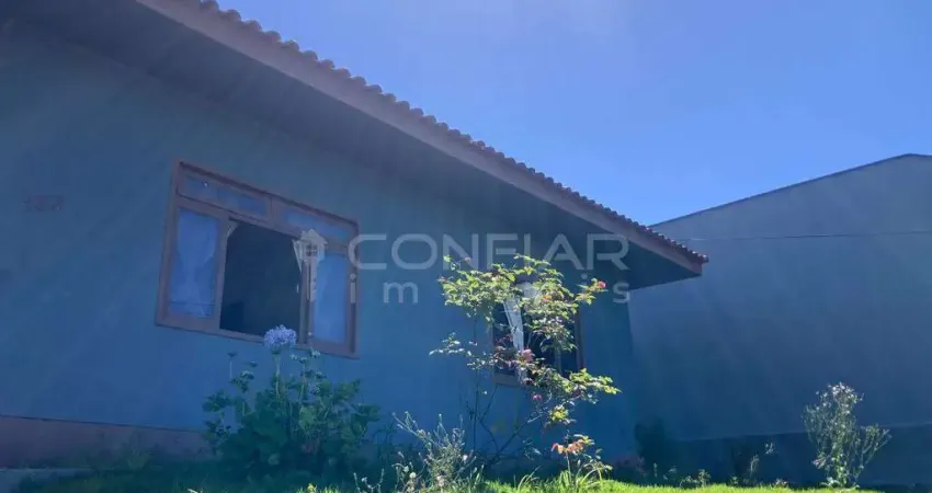 Casa com 3 quartos para locação no petrópolis por r$3.900,00 + taxas