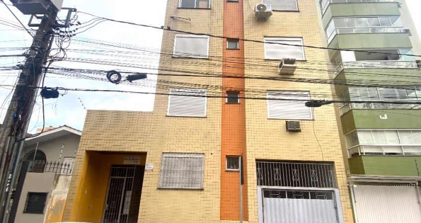 Lindo apartamento, localizado a uma quadra da Av. Presidente Vargas e a duas quadras do Hospital de Caridade.
