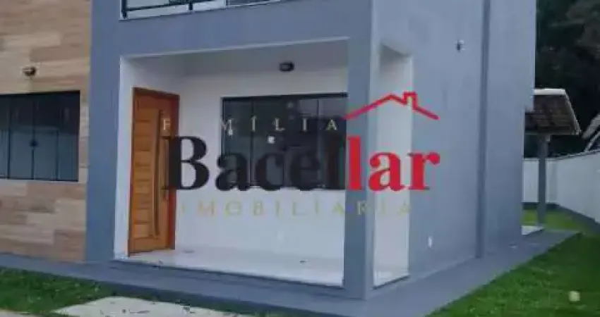 Casa em condomínio fechado com 3 quartos à venda na Rua Comandante Barcelar, Centro, Guapimirim
