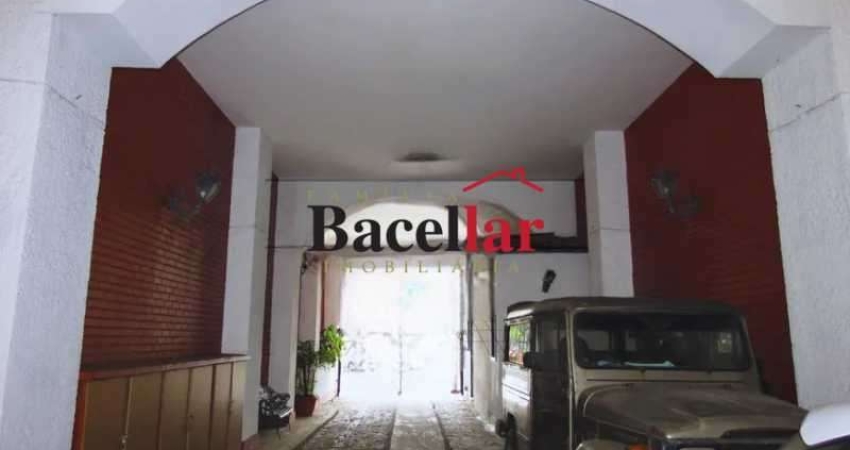 Casa em condomínio fechado com 3 quartos à venda na Avenida Princesa Isabel, Copacabana, Rio de Janeiro