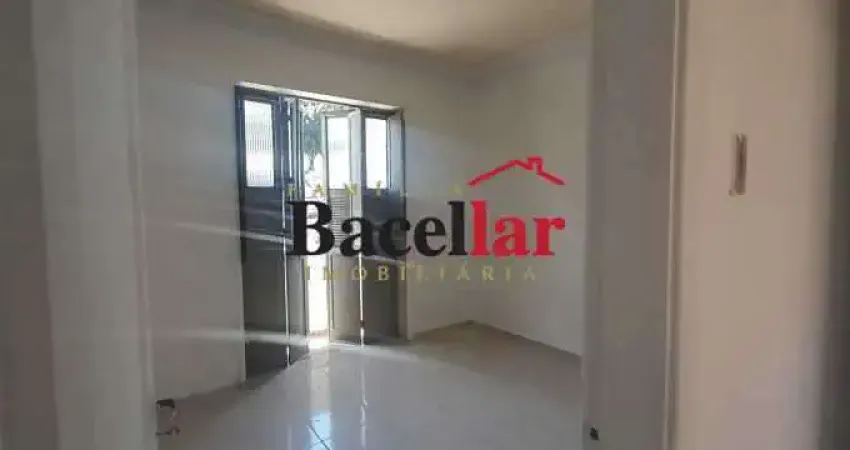 Apartamento com 2 quartos para alugar na Rua Itapiru, Catumbi, Rio de Janeiro