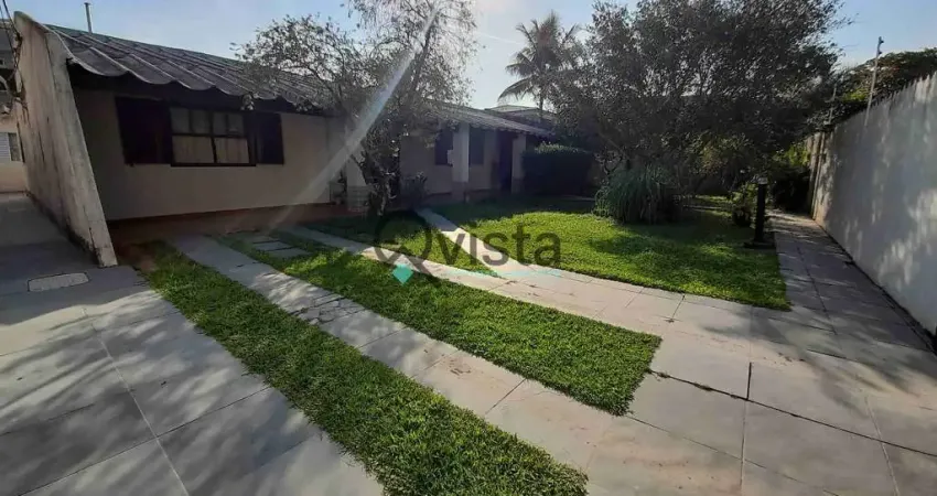 Casa à Venda na Enseada no Guarujá | QVista Inteligência Imobiliária Guarujá