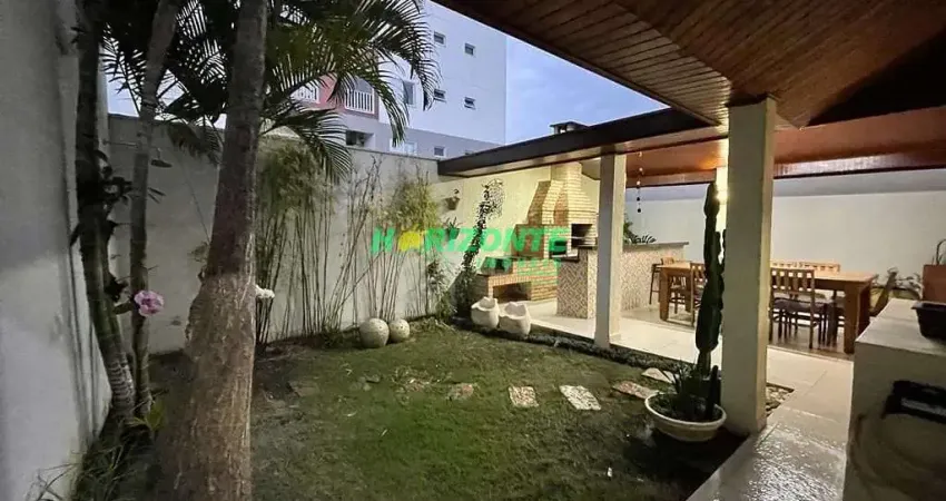 Casa com 3 dormitórios,3 suites, à venda, 237 m²  - Urbanova - São José dos Campos/SP