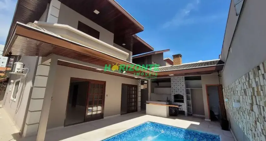 Ótima casa no Urbanova - 3 suites com Piscina