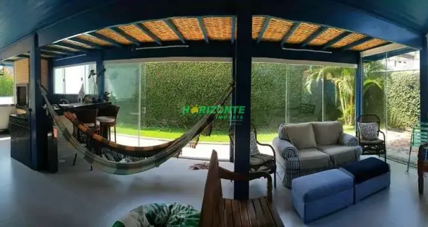 Casa com 4 quartos a venda no Urbanova, casa a vende em condominio fechado, casa a venda no urbanov