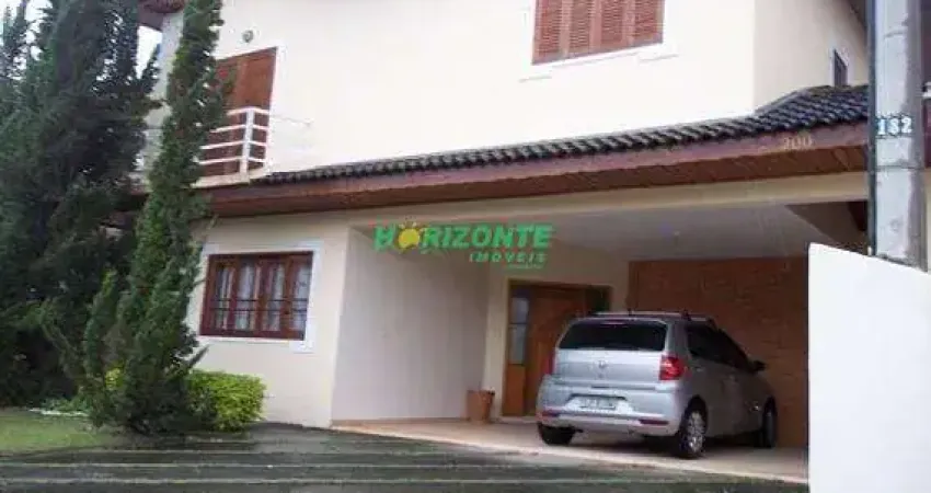 Sobrado para Locação 4 Quartos, 2 Suites, 2 Vagas, 300M², Urbanova, São José dos Campos - SP | Alto
