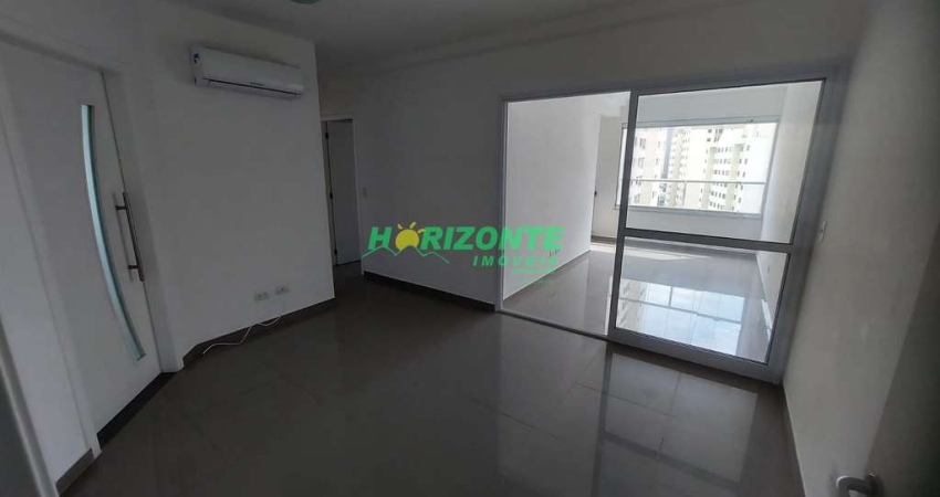 Apartamento para locação,  com 2 dormitórios   1 suite no Condomínio Royal Park,  bairro  Residenci