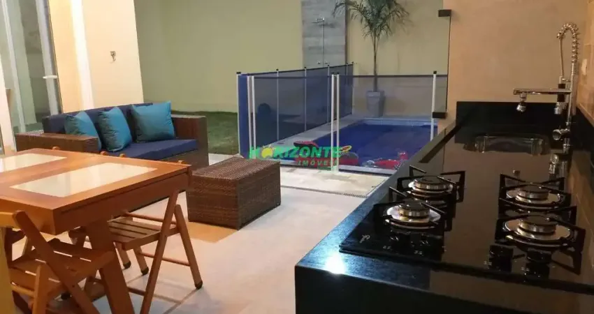 Casa para venda e locação, com  3 suítes com piscina com cascata e área gourmet no bairro Urbanova