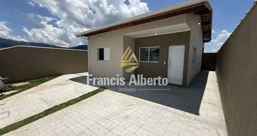 Casa 2 dormitórios sendo 1 Suíte em Extrema MG