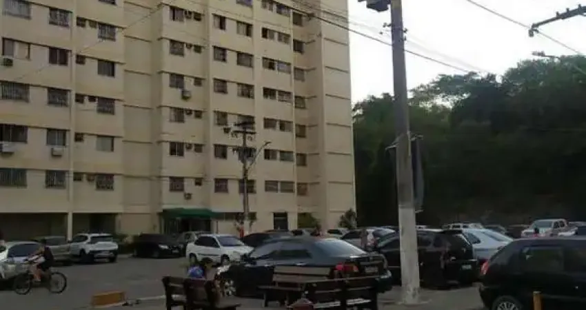 Apartamento para Venda em São Gonçalo, Colubandê, 2 dormitórios, 1 banheiro, 1 vaga