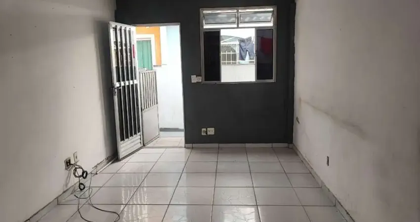 Casas de Vila para Venda em São Gonçalo, Raul Veiga, 2 dormitórios, 1 banheiro, 1 vaga
