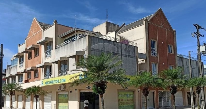 Ed Porto Vitória bem localizado em Caiobá, a apenas quatro quadras do mar